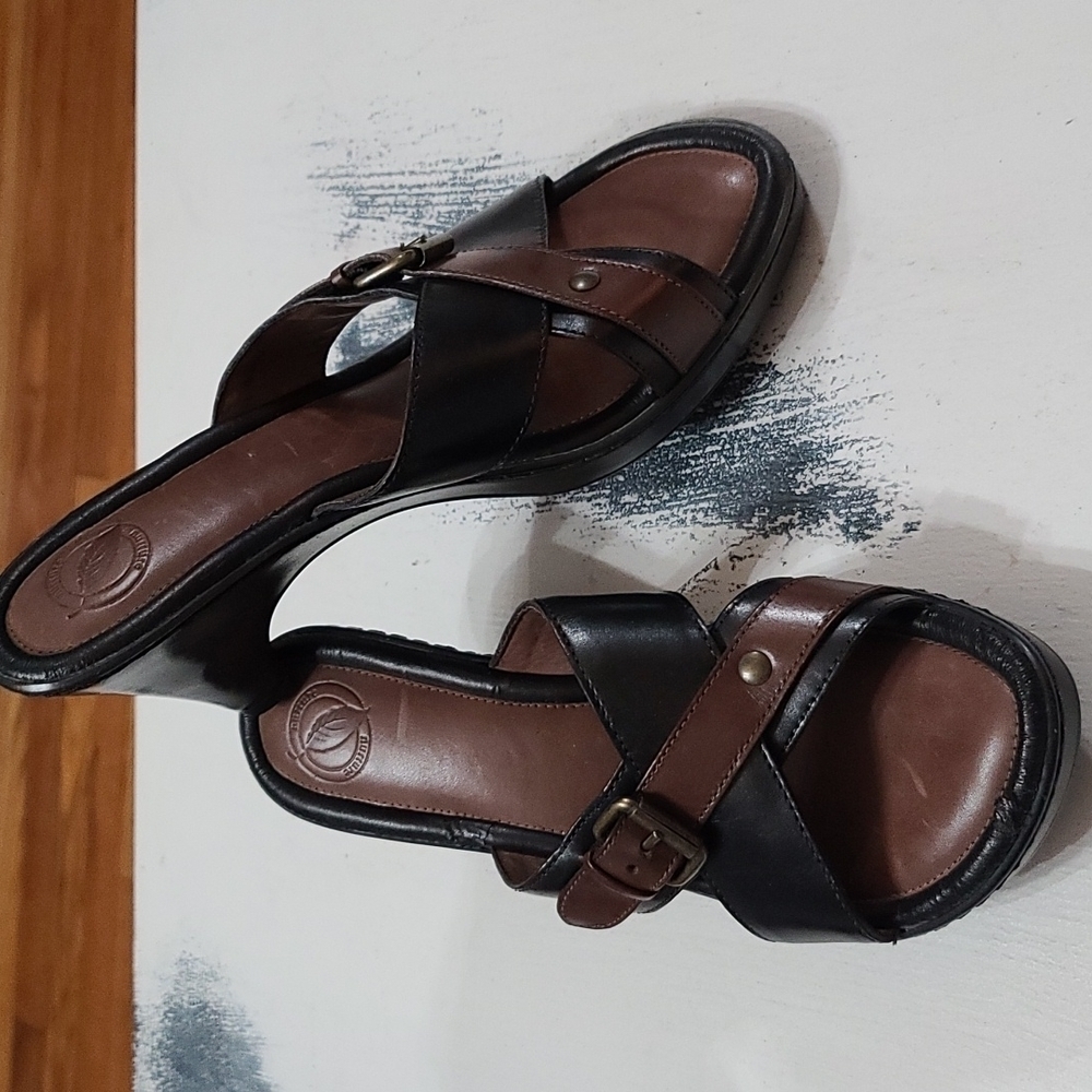 Nurture Womens Heeled Sandals Black/Brown Buckle Accent Size 9 GUC READ